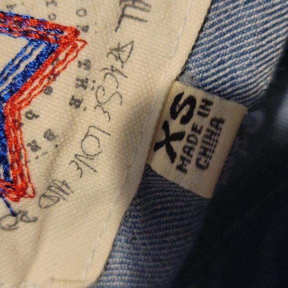 Medium wash denim blue distressed overall romper shortalls overalls Dollhouse XS - Picture 10 of 11